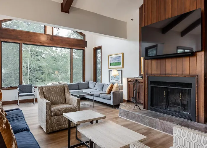 Deer Valley Little Belle Ultimate Ski Getaway, Sleeps 14, Luxury Design, Private Hot Tub, Park City