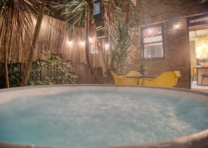 London Fulham - Hot Tub, Parking, Games & Arcade Villa