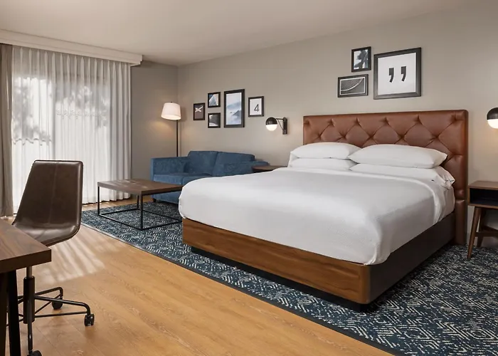 Four Points By Sheraton Bakersfield