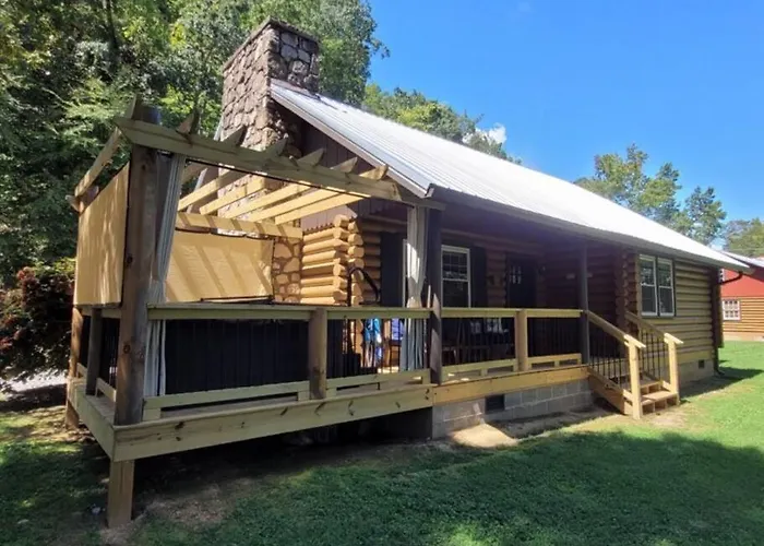 Creekside Hideaway - Real Log Cabin W/Great Location Pigeon Forge