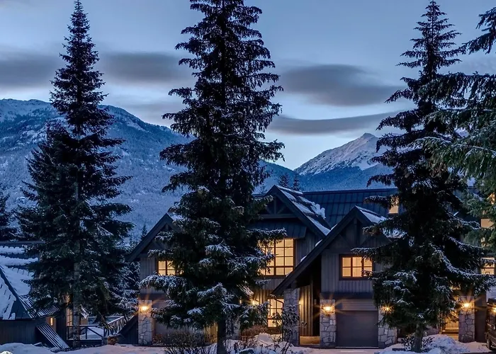 Pinnacle Ridge 03 Whistler