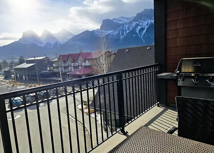 Paradise Resort Club And Spa Canmore