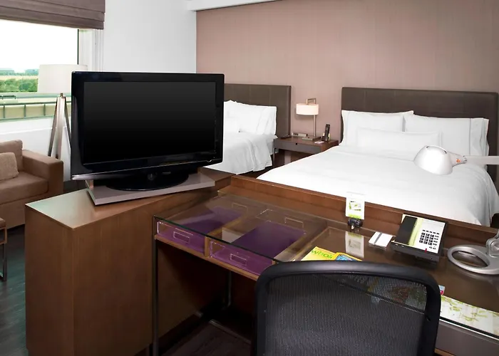 Element Vaughan Southwest