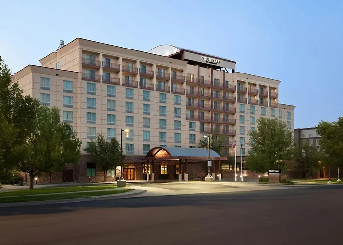 Courtyard By Marriott Denver Airport