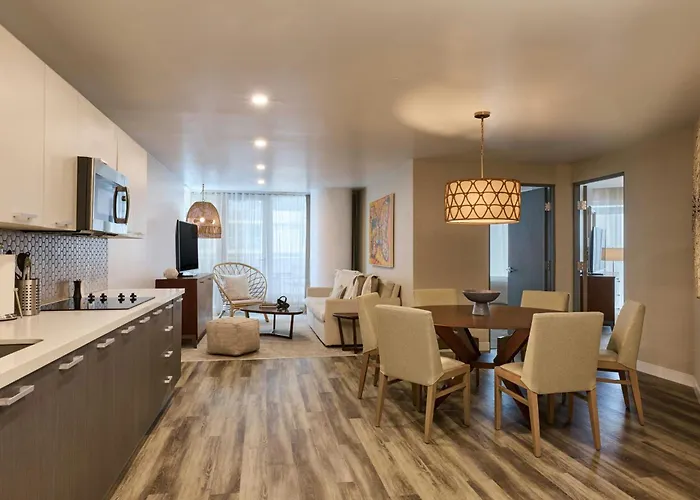 Casa Costera, Isla Verde Beach, Apartments By Marriott Bonvoy San Juan