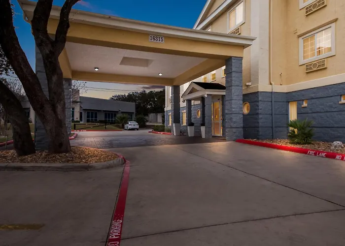 Quality Inn & Suites San Antonio Airport - Stone Oak