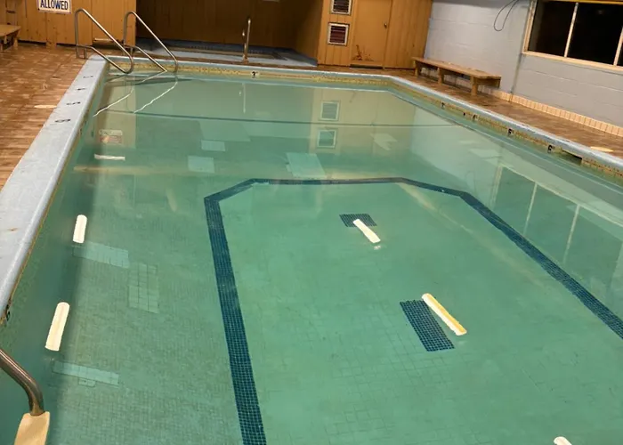 Camelot Court Motel Prince George