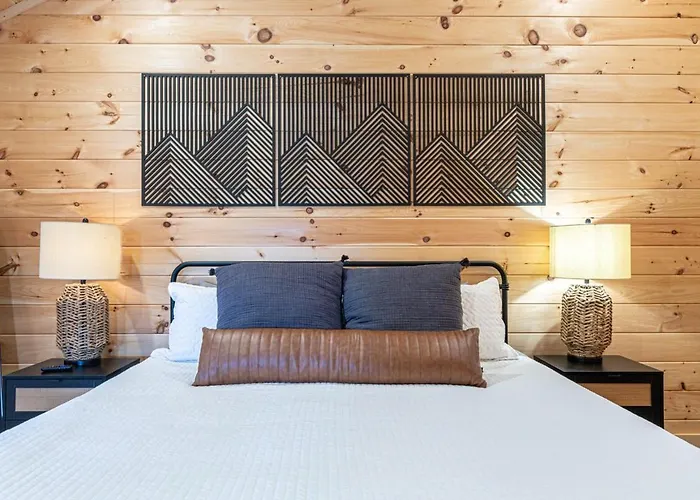 Getaway On The Bluff Ridge Villa Sevierville