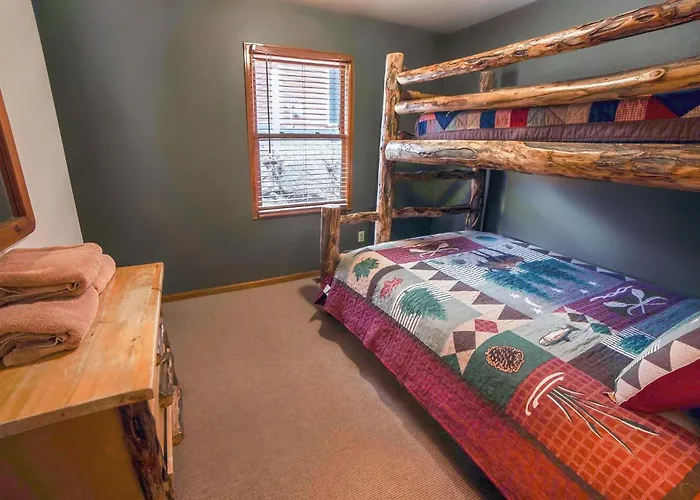 Lazy R Cottages- 15 Cabin Estes Park