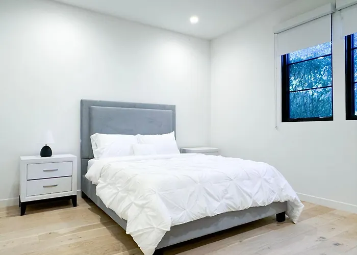 Landmark Property Management West La Apartments Los Angeles
