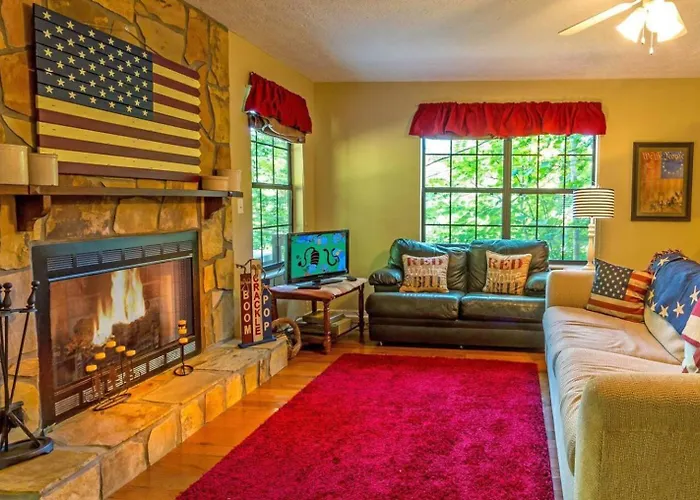 Patriotic Cabin Close To Pigeon Forge And Gatlinburg Sevierville