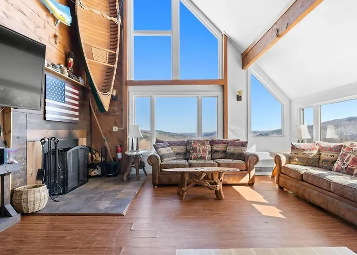 The Matterhorn House - Mountain Chalet With Hot Tub, Views, Game Room - Ideal Spring To Fall Killington