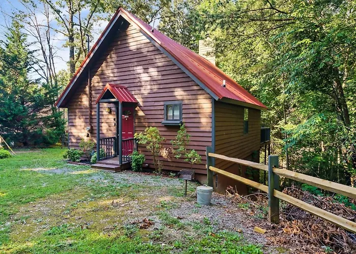Boogie Bear- Honeymoon Cabin Sevierville