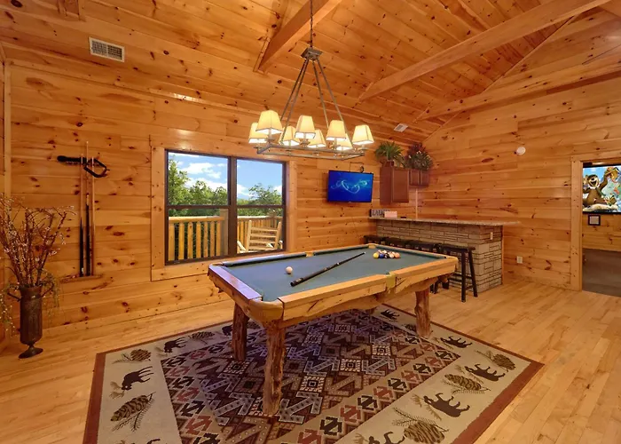 Private Theater Room Hot Tub Game Room Gatlinburg