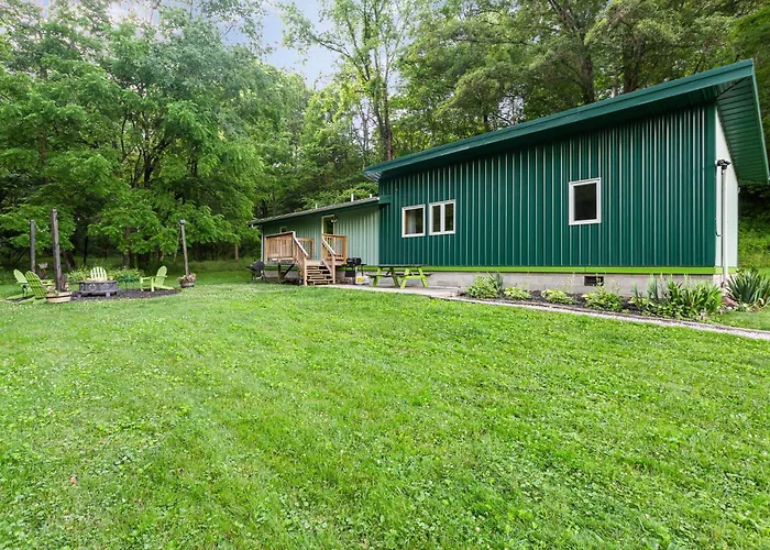 Frog Hollow At Hocking Vacations Logan