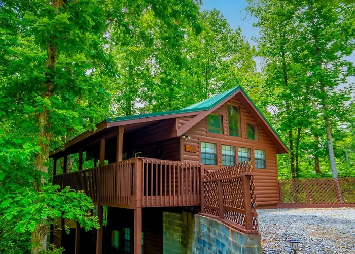 Lovers Paradise Pigeon Forge