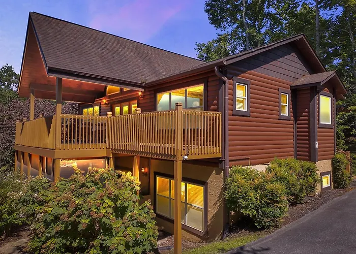 Moonshine Hollow Cabin Gatlinburg