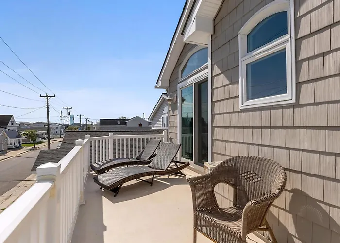 430 W Pine Ave Villa Wildwood