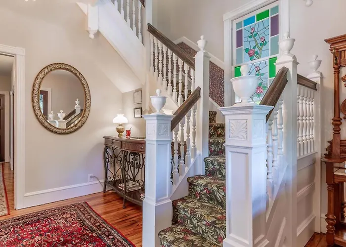 The Albert Stevens House - 6 Bedroom Cape May
