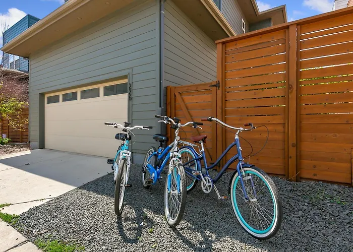 The Cycle Haus Rooftop Deck With Hot Tub And Views Fort Collins