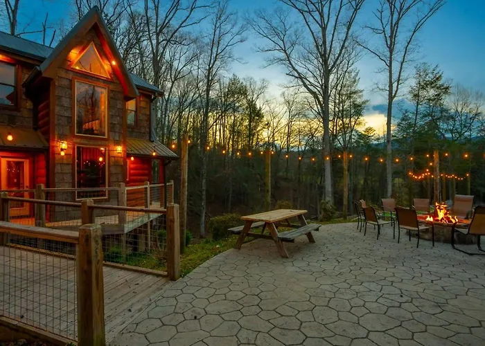 Treehouse River Lodge Pigeon Forge