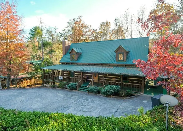 Laughing Bear Villa Pigeon Forge