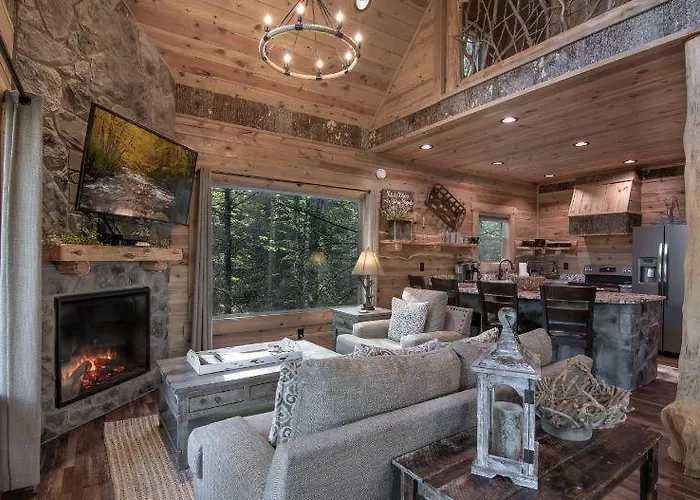 Out On A Limb Treehouse Villa Sevierville