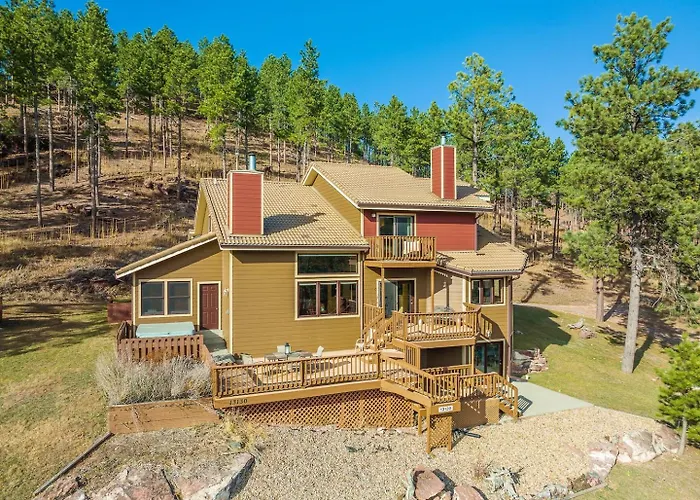 Peaceful Pines Villa Rapid City