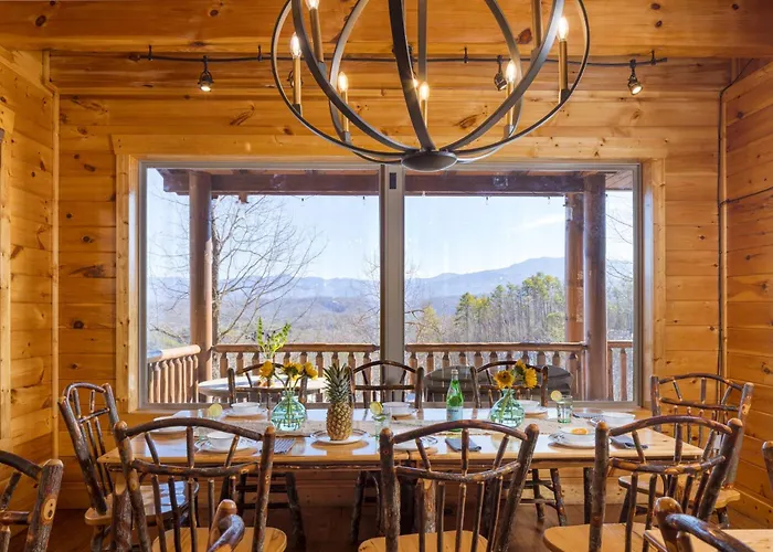 A View For All Seasons By Avantstay 12Bdr W Game Room Hot Tub Movie Theater Deck Views Sevierville