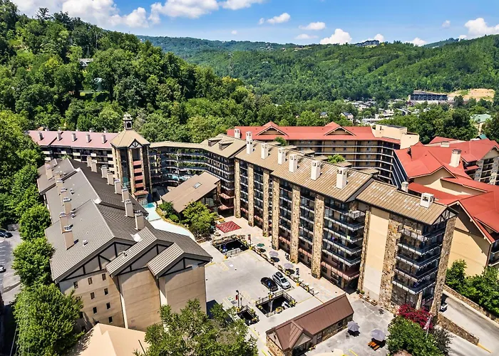 Gatlinburg Town Square Hotel