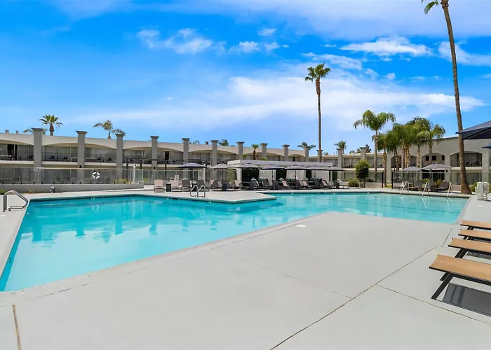Hourglass Hotel, Trademark Collection By Wyndham Bakersfield