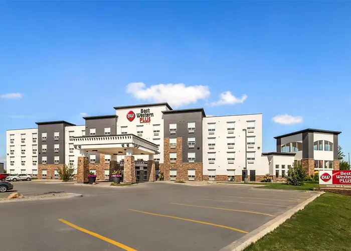 Best Western Plus Service Inn & Suites Lethbridge