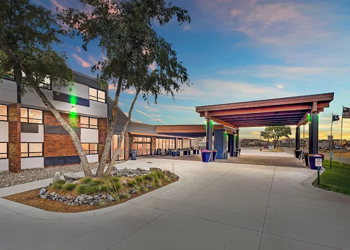 Holiday Inn & Suites St. Cloud By Ihg Saint Cloud