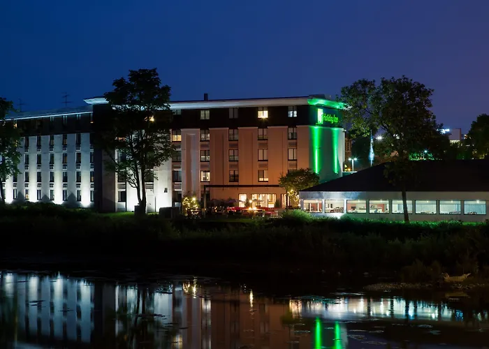 Holiday Inn Milwaukee Riverfront By Ihg