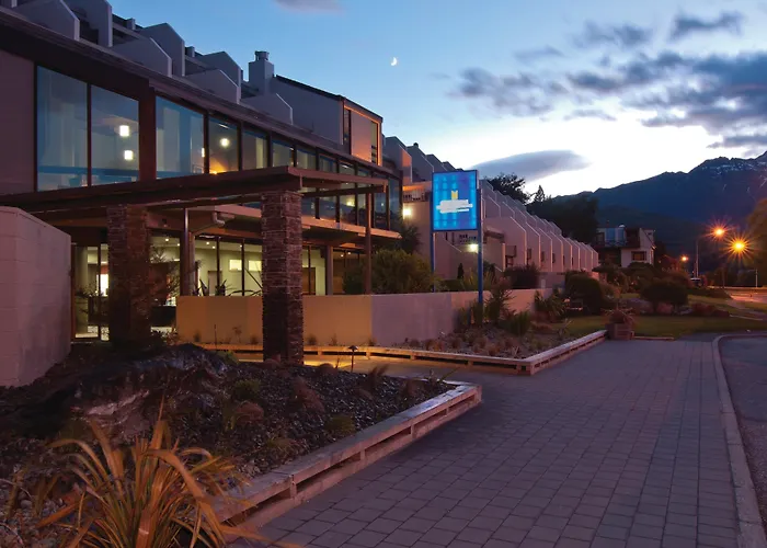 Copthorne Hotel & Apartments Queenstown Lakeview