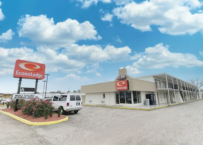 Econo Lodge Airport North Camellia Acres