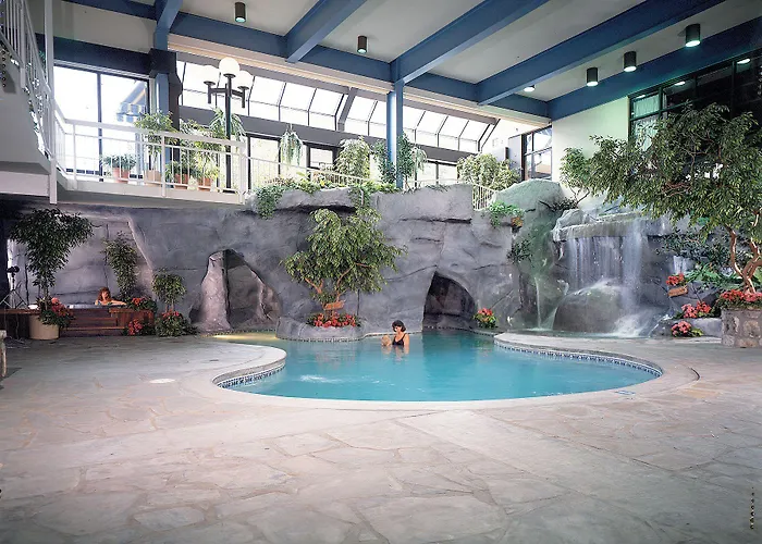 Sidney James Mountain Lodge Gatlinburg