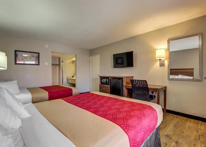 Econo Lodge St George North - Near Pioneer Park St. George