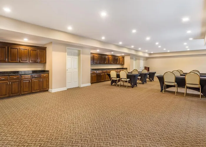 Best Western Plus Valdosta Hotel & Suites