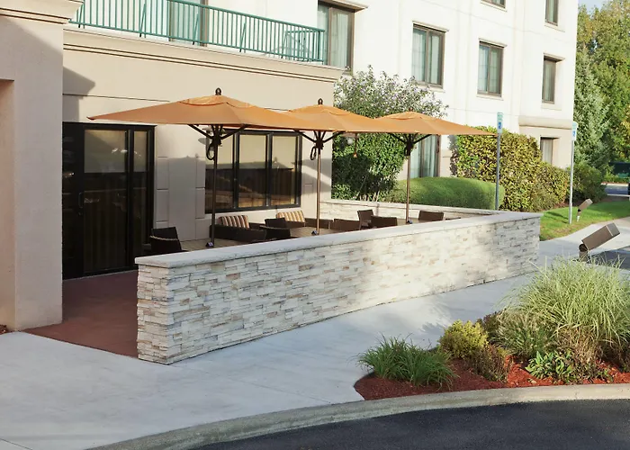 Courtyard By Marriott Albany Thruway Hotel