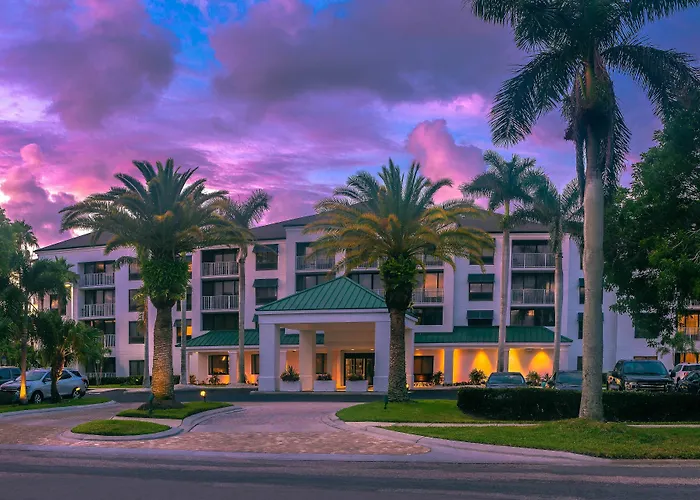 Courtyard By Marriott - Naples Hotel