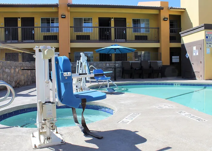Days Inn By Wyndham El Paso West