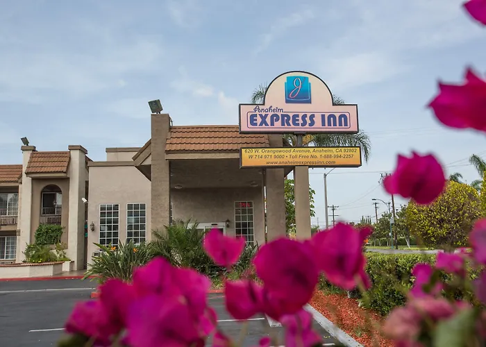 Queens Inn Anaheim