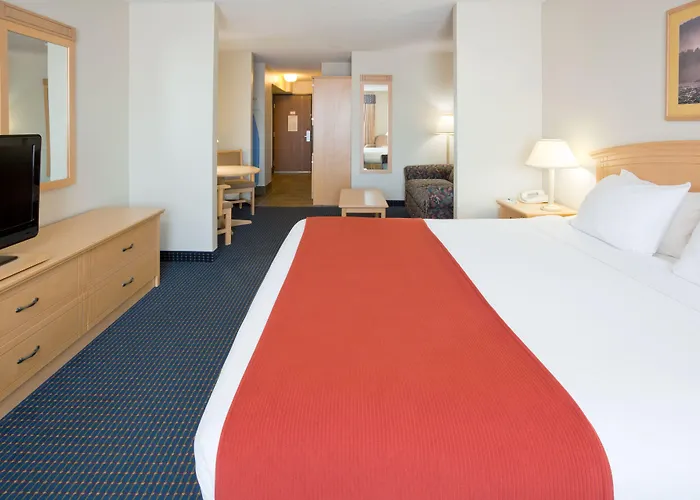 Holiday Inn Express & Suites Superior By Ihg