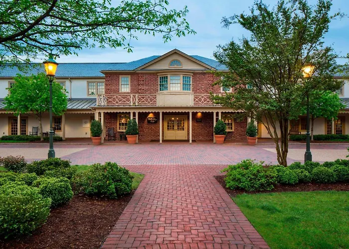 Williamsburg Lodge, Autograph Collection