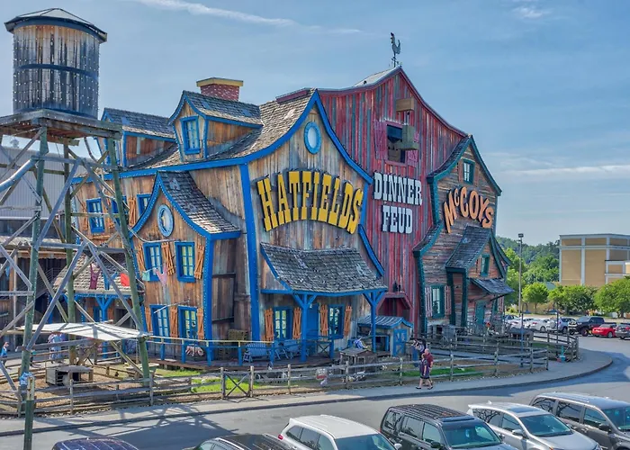 Four Seasons Palace By American Patriot Getaways Pigeon Forge