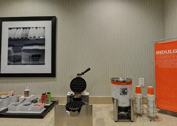 Hampton Inn & Suites Denver Airport / Gateway Park Aurora