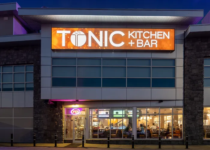 Hotel Clique Calgary Airport