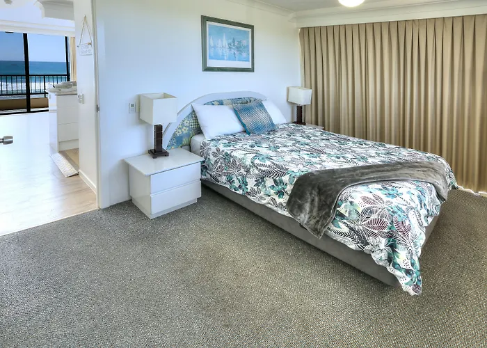 Pelican Sands Beach Resort Gold Coast