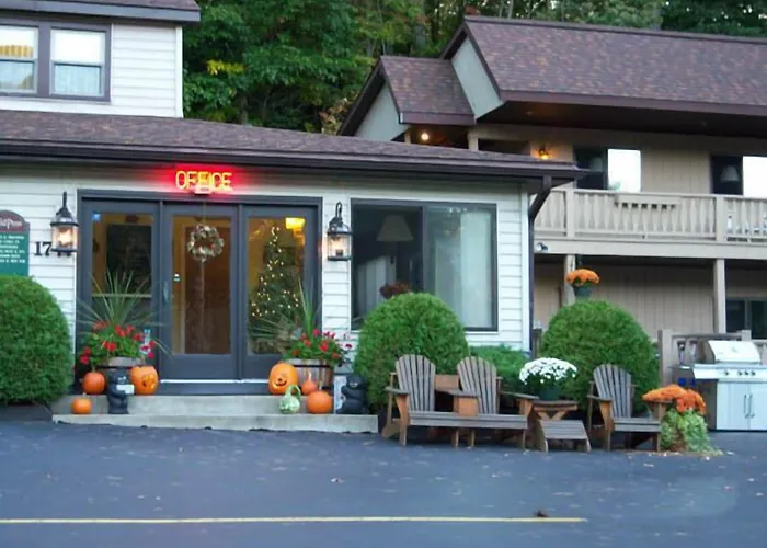 Tall Pines Motel Lake George